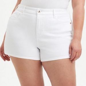 NWT Torrid White 3.5” Vintage Stretch High Rise Shorts